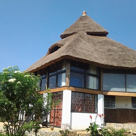 Malakai Eco Lodge Kitende Luaran gambar