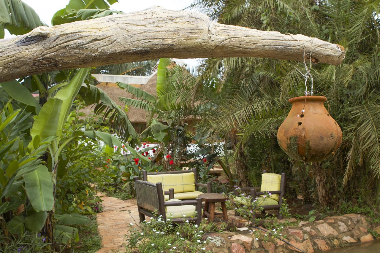 Malakai Eco Lodge Kitende Luaran gambar