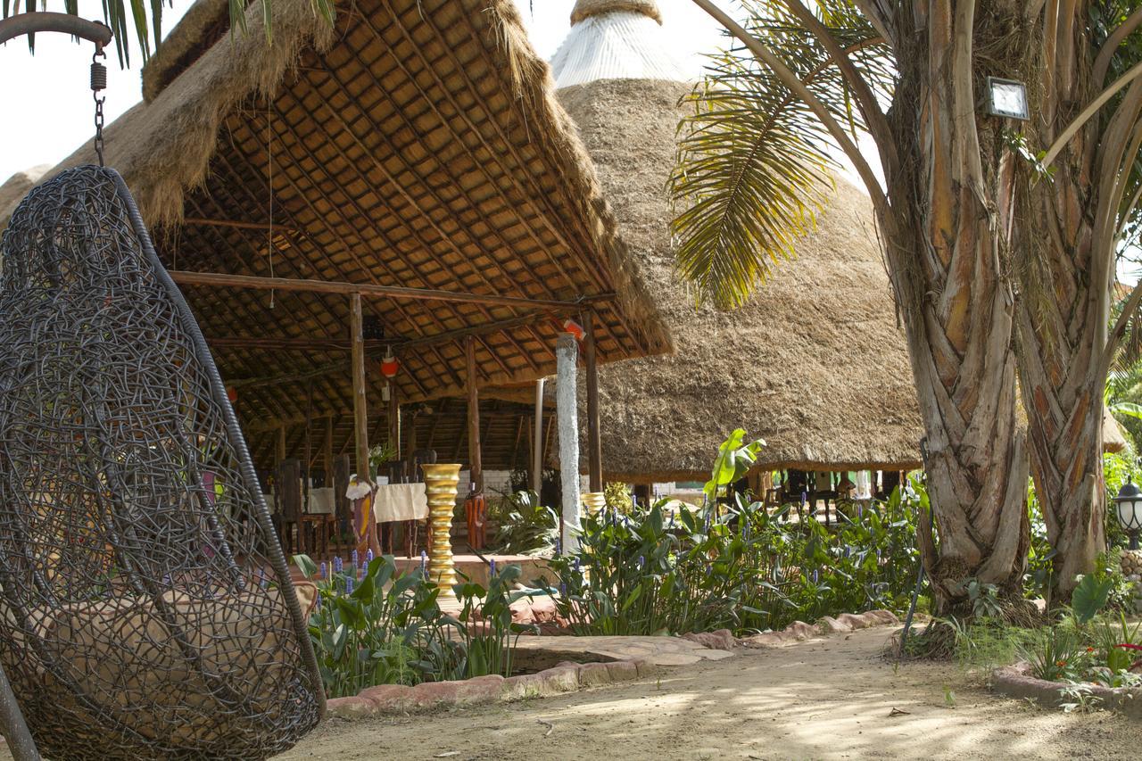Malakai Eco Lodge Kitende Luaran gambar
