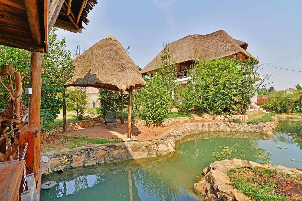 Malakai Eco Lodge Kitende Luaran gambar